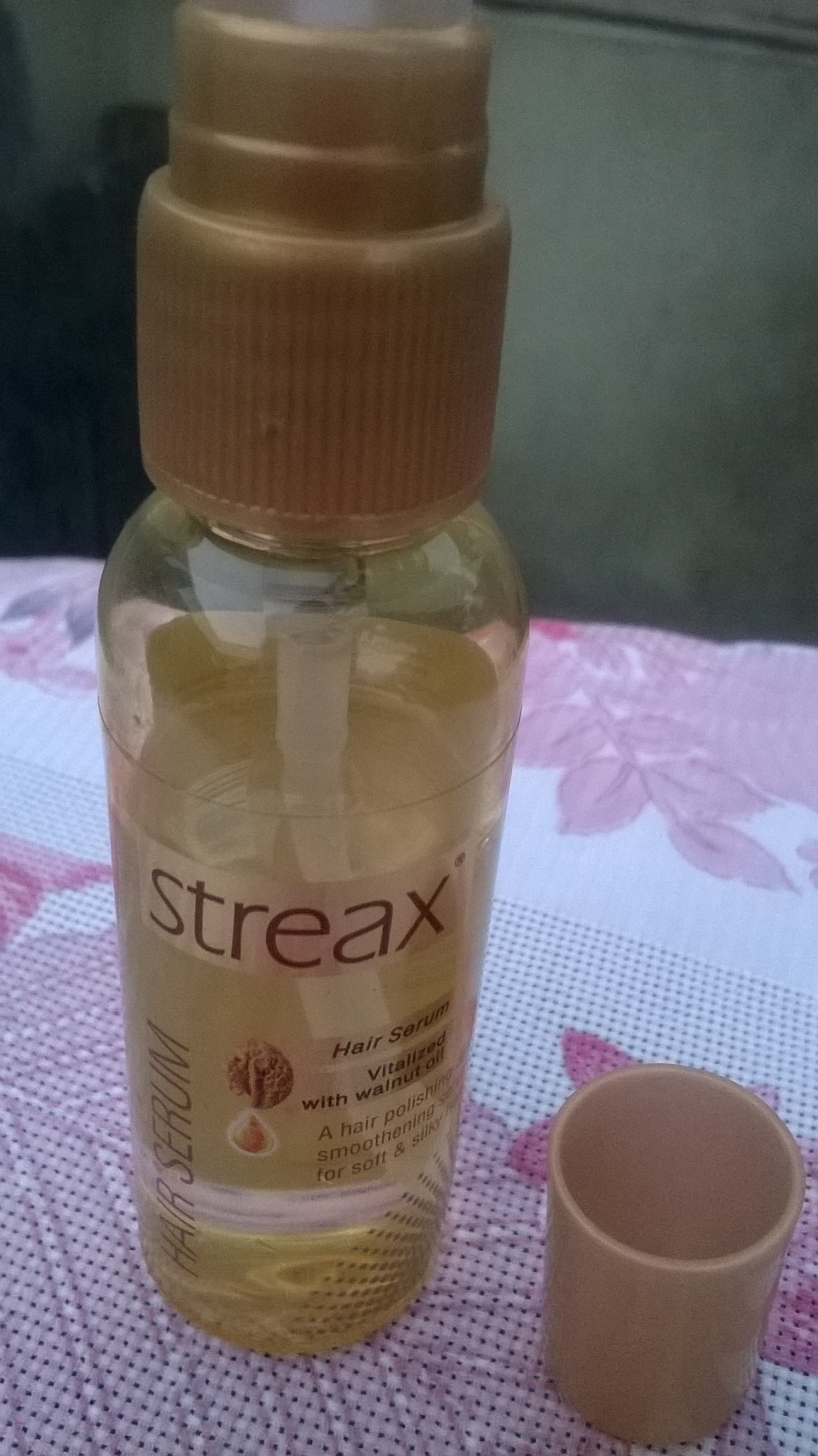 Buy Streax Hair Serum Vitalized with Walnut Oil, For Hair Smoothening &  Shine, For Dry & Frizzy Hair - 200 ml Online at Low Prices in India -  Amazon.in